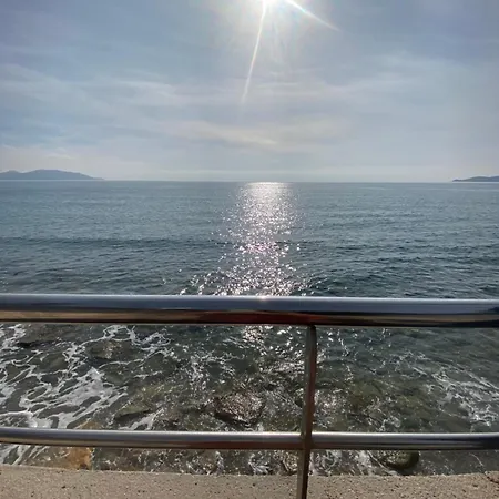 Vue Emplacement Exceptionnel Avec Parking Apartmán La Ciotat